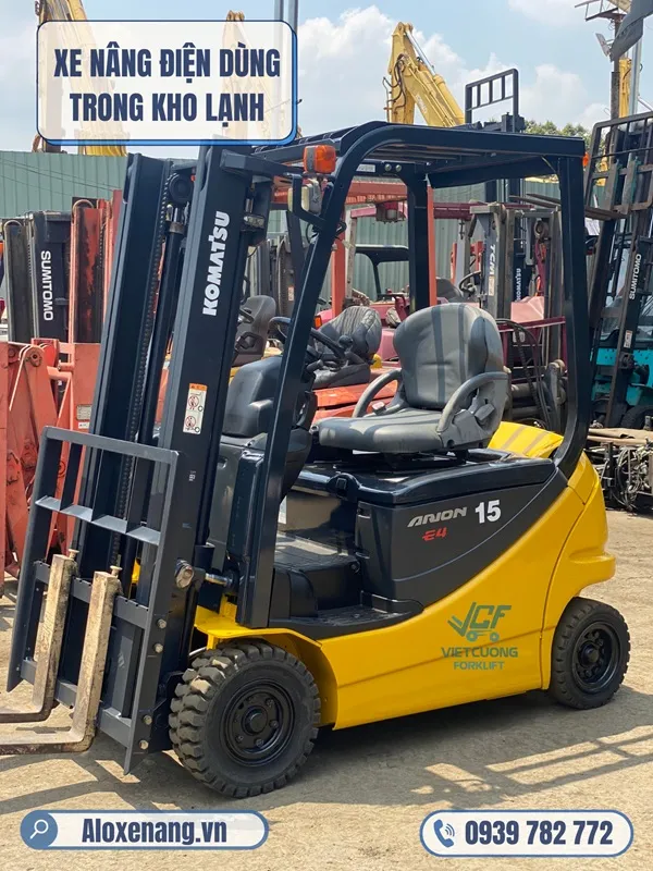 Xe nâng điện dùng trong kho lạnh komatsu-12