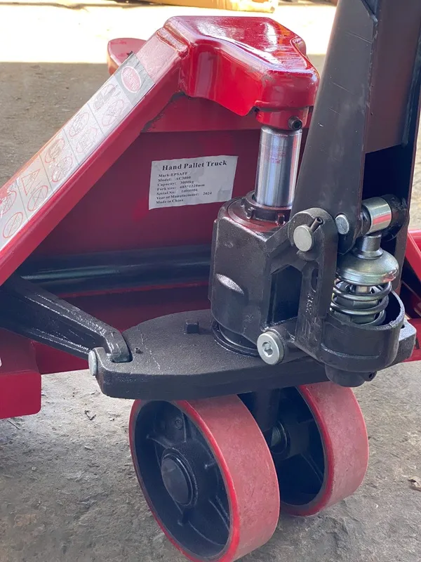 banh truoc xe nang tay