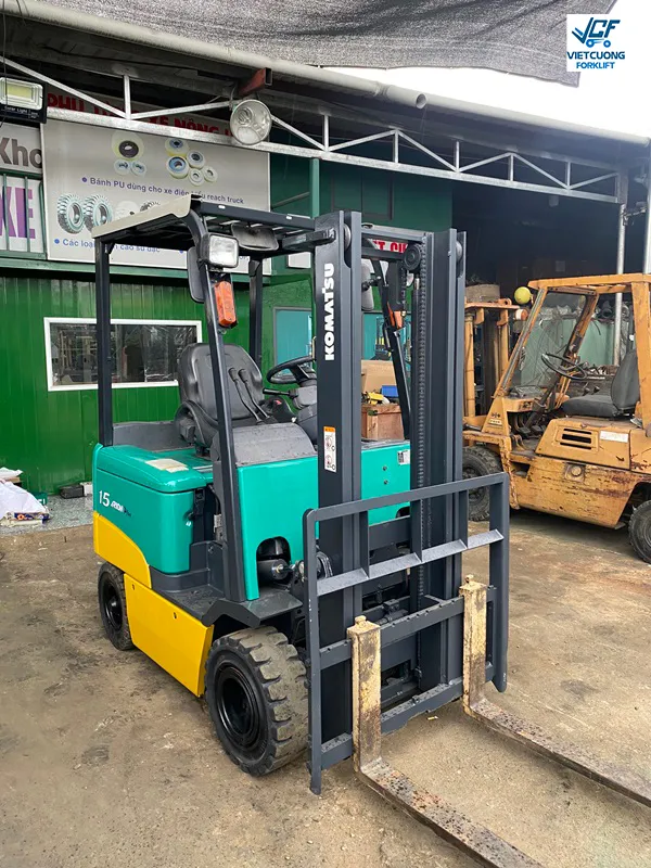 Mot so dac diem noi bat cua xe nang dien FB15EX-11