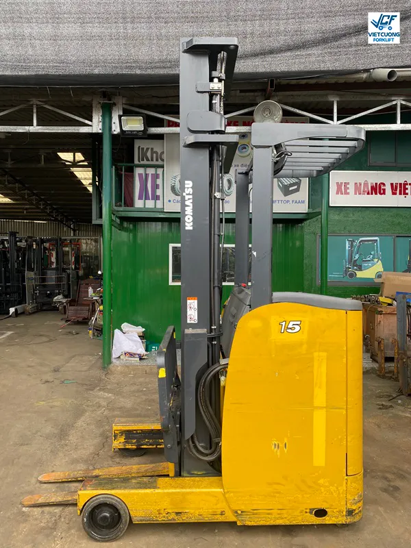 mot so dac diem noi bat komatsu FB14RL-15