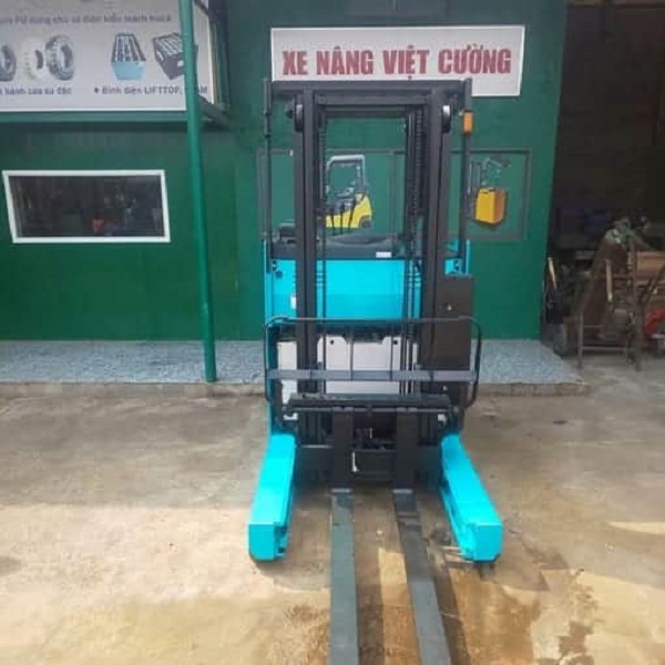 Cấu tạo và ứng dụng riêng biệt của xe nâng 3m