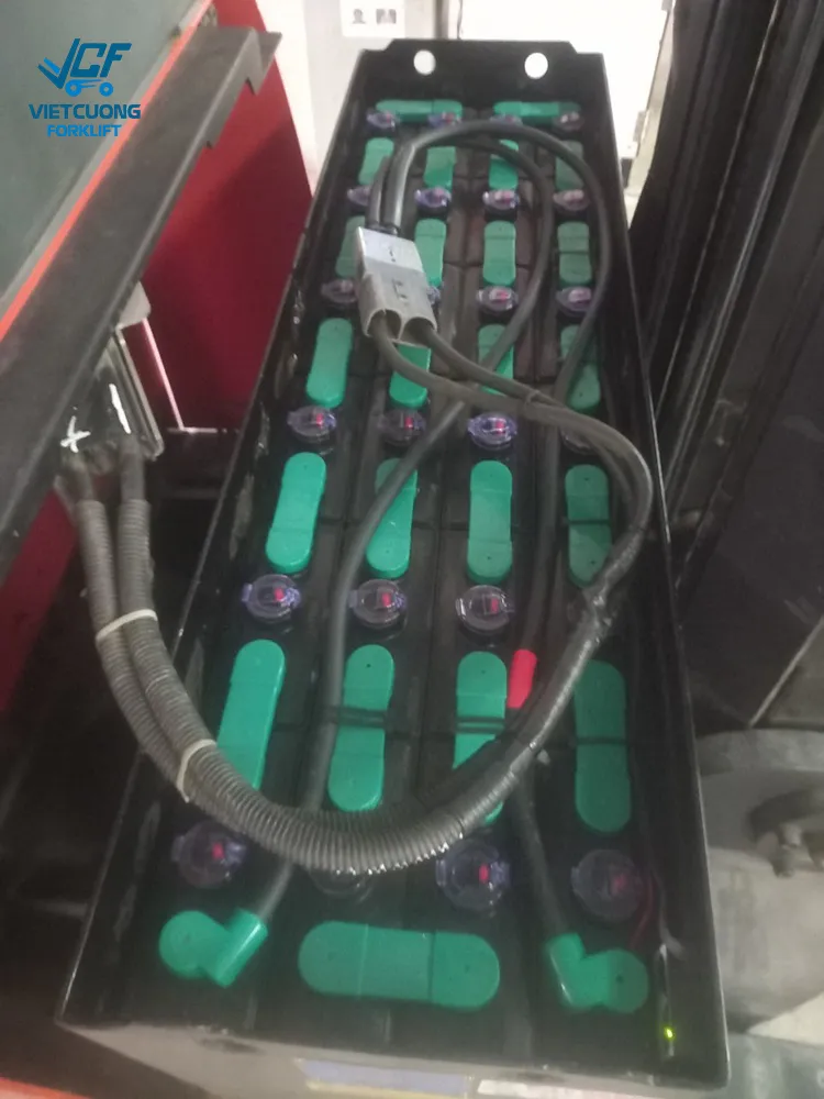 Địa chỉ mua bình ắc quy xe nâng điện ngồi lái 48V 560Ah ở đâu chất lượng