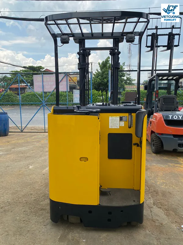 Mua xe nang dien komatsu tai alo xe nang