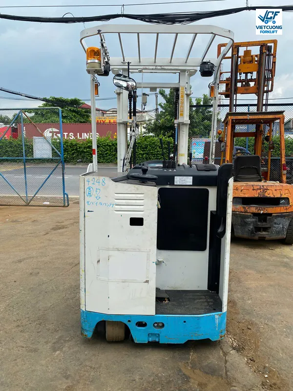 Xe nâng điện đứng lái 1.5 tấn Shinko