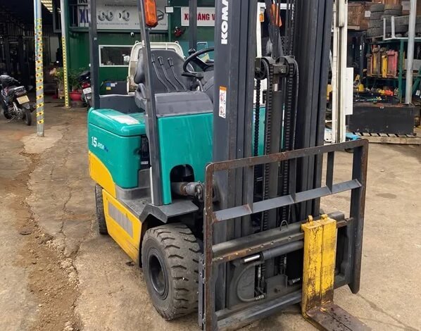 Một số lỗi khi đèn báo lỗi xe nâng Komatsu hoạt động