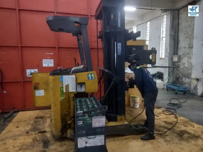 Các nguyên nhân xe nâng không tiến lùi được