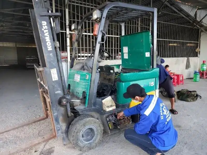 Địa chỉ sửa chữa xe nâng không tiến lùi được ở đâu chất lượng?