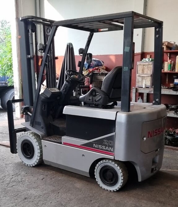 Các yếu tố ảnh hưởng đến trọng tải xe nâng?