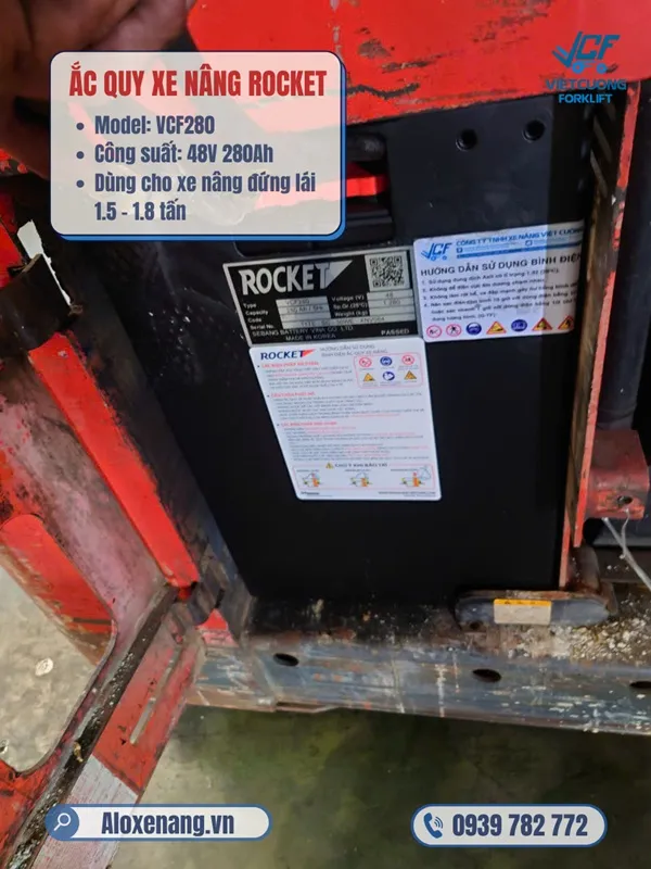ac quy xe nang hieu rocket 
