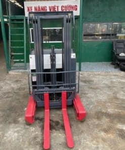 Xe nâng điện đứng lái 1.5 tấn