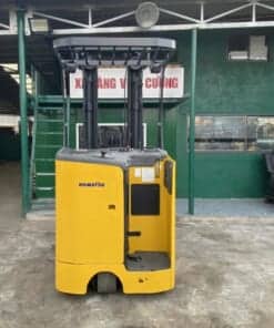 Xe nâng điện đứng lái cũ komatsu