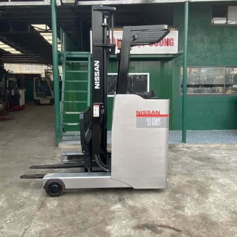 xe nâng điện đứng lái nissan