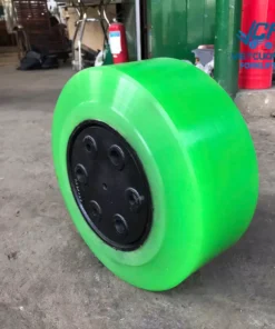 Bánh pu xe nâng điện đứng lái