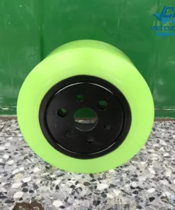 Bánh pu xe nâng điện đứng lái