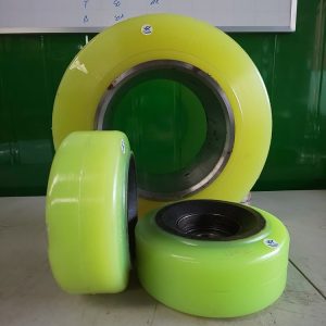 bánh xe nâng điện đứng lái tại Bình Dương