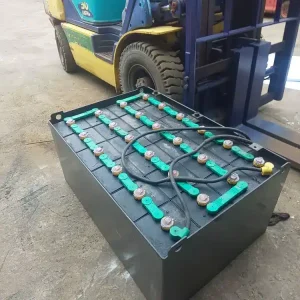 Sửa bình ắc quy xe nâng