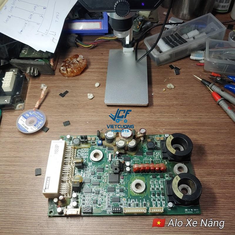 sửa chữa xe nâng điện tại HCM