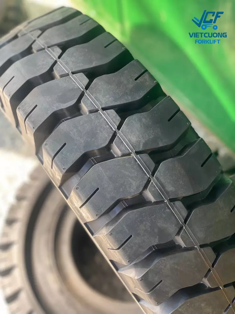 Bánh đặc xe nâng Dunlop 700-12