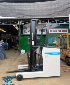 Xe nâng điện đứng lái 1.5 tấn