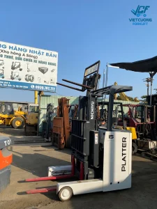 Xe nâng điện Nichiyu đứng lái