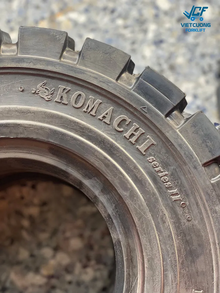 Vỏ đặc xe nâng Komachi