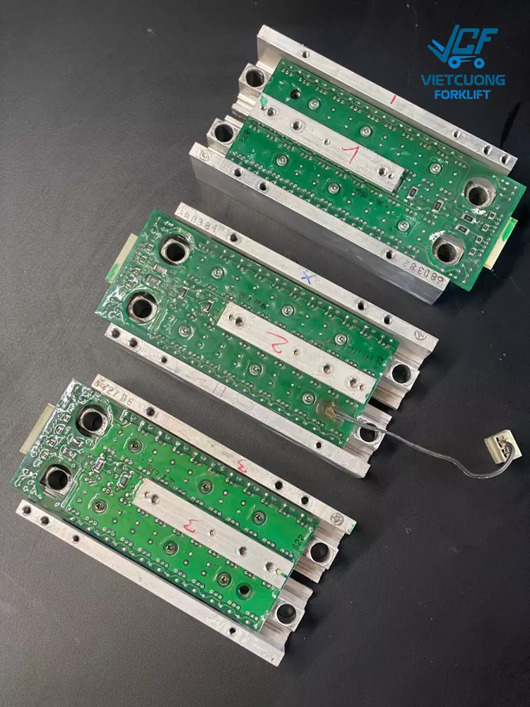 Bo công suất komatsu-11