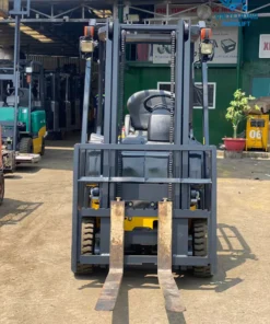 Xe nâng ngồi lái FB15-12