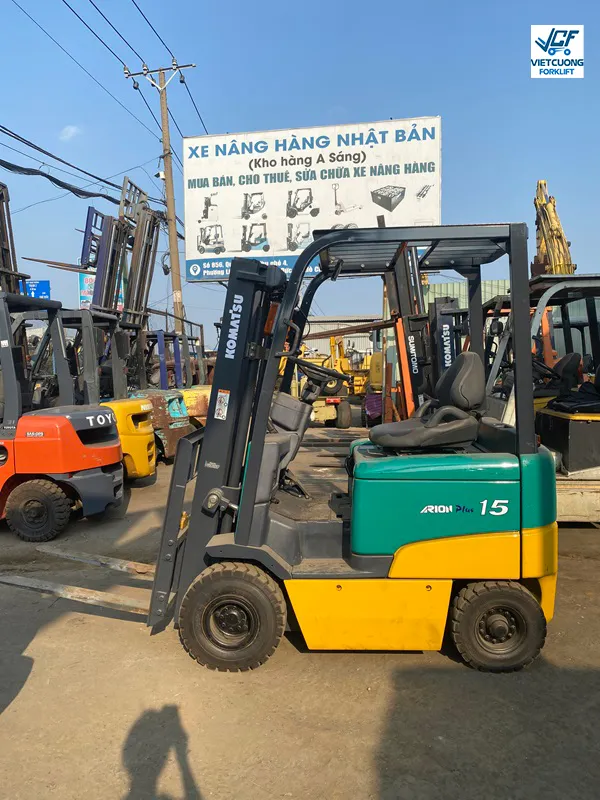 Xe nang dien ngoi lai Komatsu FB15EX-11