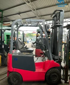 Xe nâng điện ngồi lái 1.5 tấn