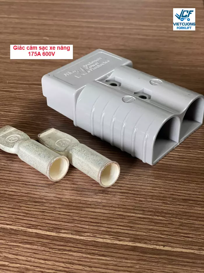 Giắc cắm sạc xe nâng 175A 600V