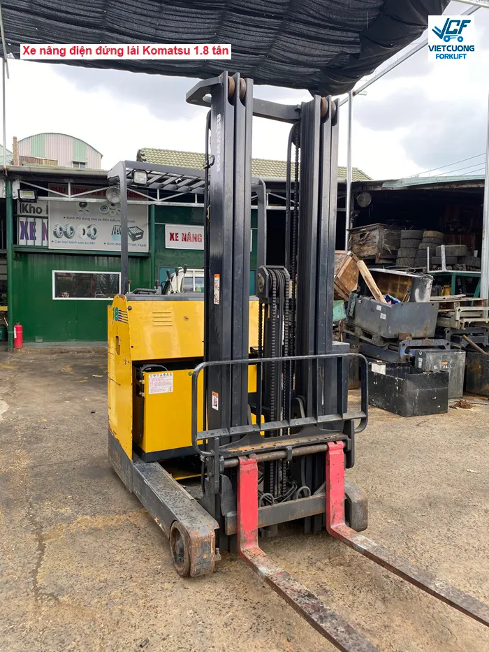Xe nang dien dung lai Komatsu 1.8 tan gia re