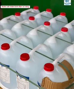 nuoc cat cham binh dien xe nang