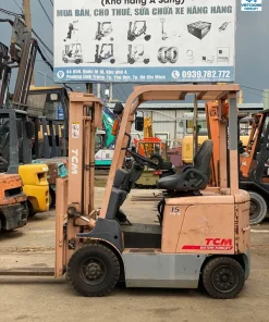 Xe nâng điện ngồi lái 1.5 tấn TCM