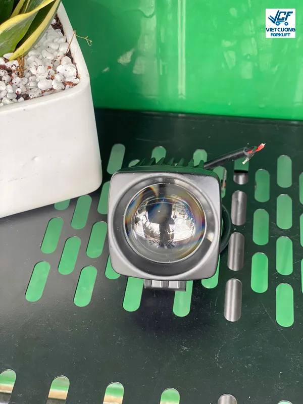 Den led chieu diem xe nang