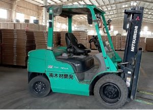 Cho thuê xe nâng điện Mitsubishi