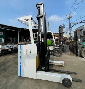 Quy trình lái xe nâng điện đứng lái