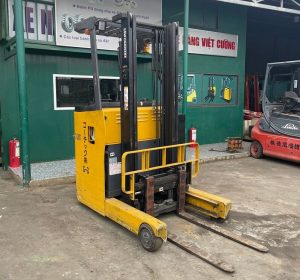 Trọng lượng xe nâng và tải trọng xe nâng có mối quan hệ như nào?